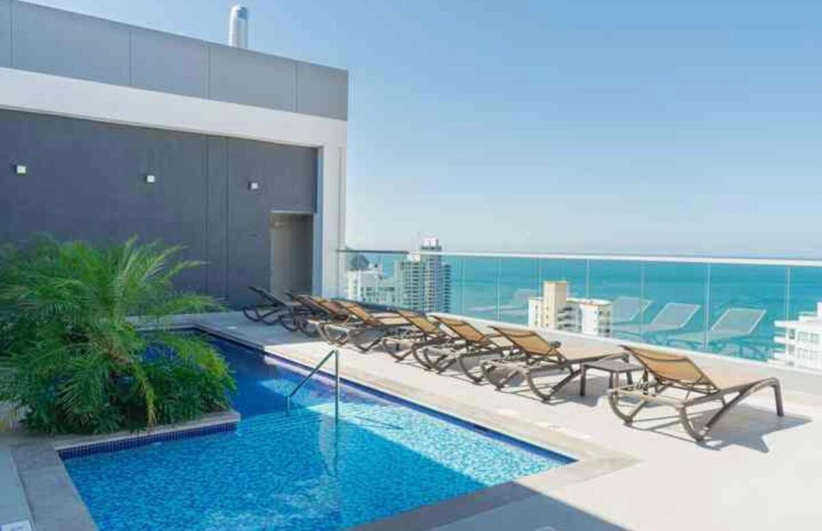 Luxury At Rodadero Amber Rock